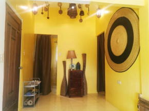 Le Farm 2 bedroom Bungalow house with free parking on premises